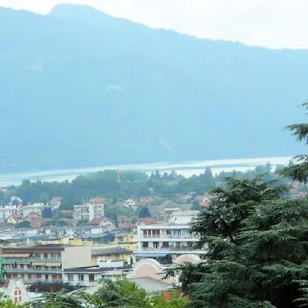 Albion - Agreable Petit Offrant Belle Vue Degagee ! Mae-7564 エクスレバン